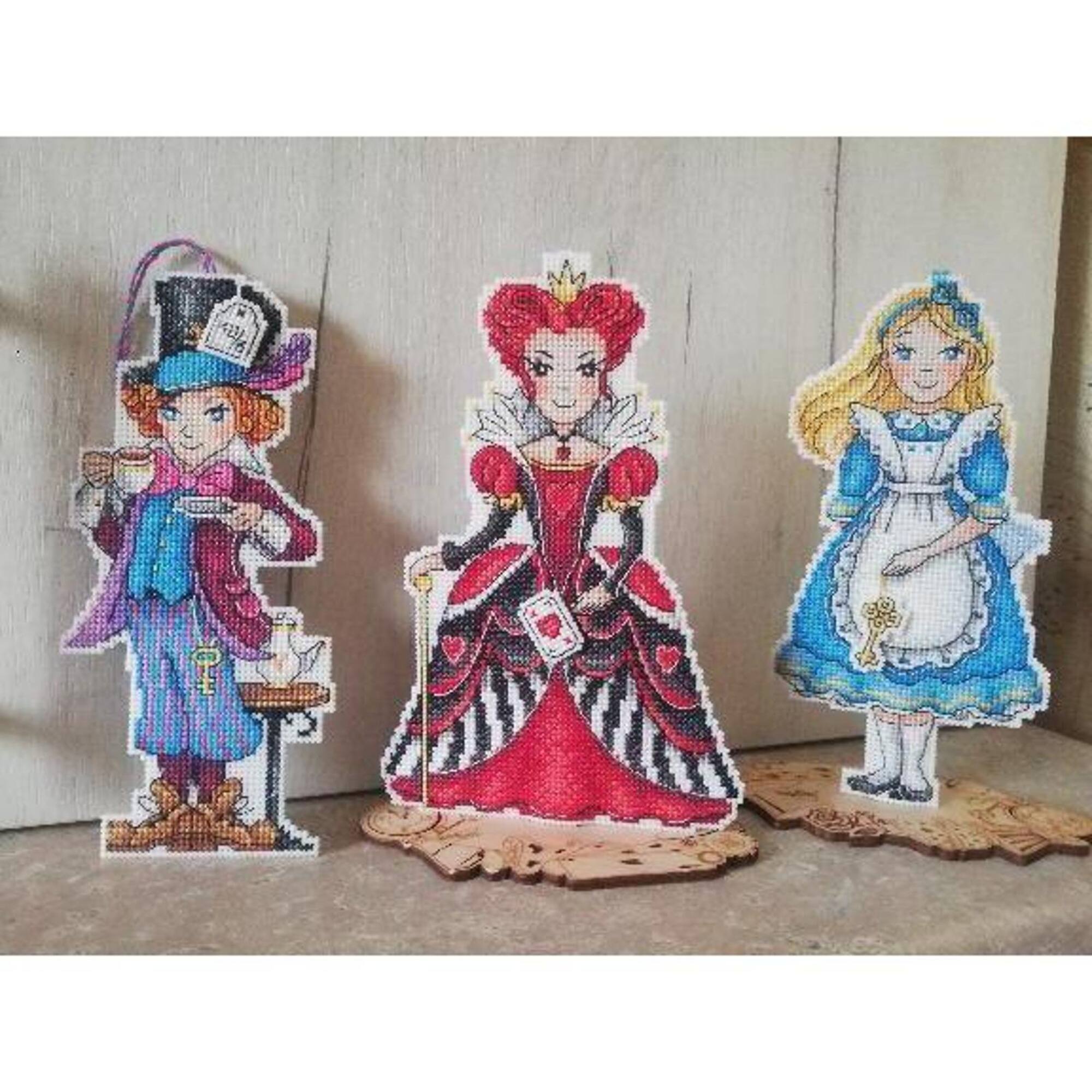 MP Studia Alice with Key Plastic Canvas Counted Cross Stitch Kit